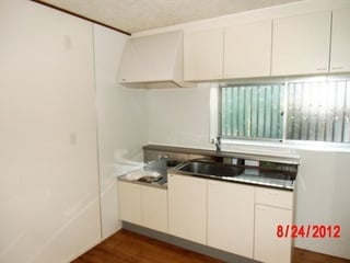 kitchen01.jpg